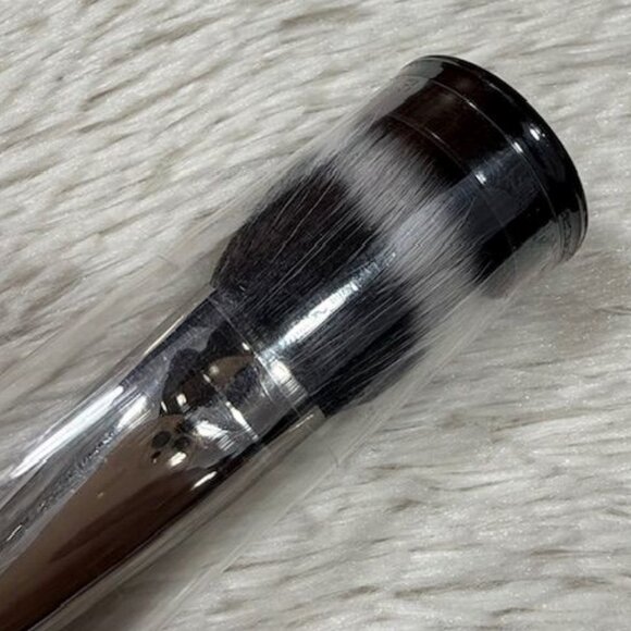 IT Cosmetics Heavenly Luxe Airbrush Blush No 20 + Golden Bronze Brush Case Set - Picture 3 of 14